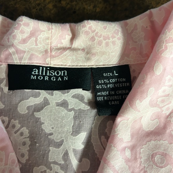 Pink button down. - Picture 2 of 4